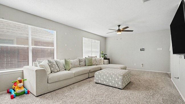 Building Photo - 9039 Serena Ln