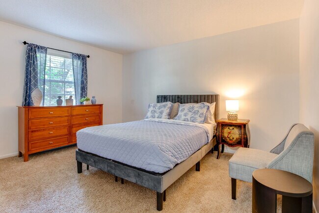 Photo - The Munson Retreat, Furnished 3 bed 2 bath near Munson Park