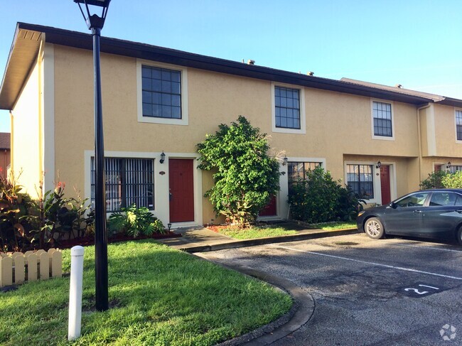Building Photo - 7404 Woodburn Ct Rental