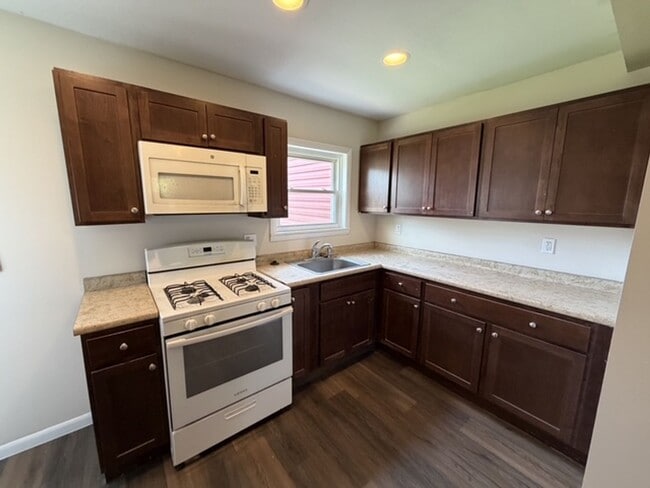 Photo - House in Peoria - 2 bedroom, 2 bathroom