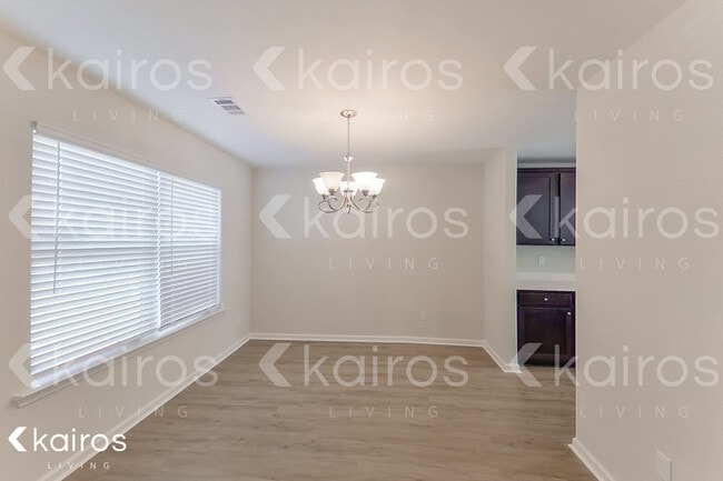 Photo - 34 Red Oak Dr.