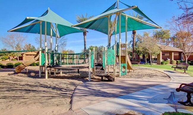 Photo - 212 E Prescott Dr