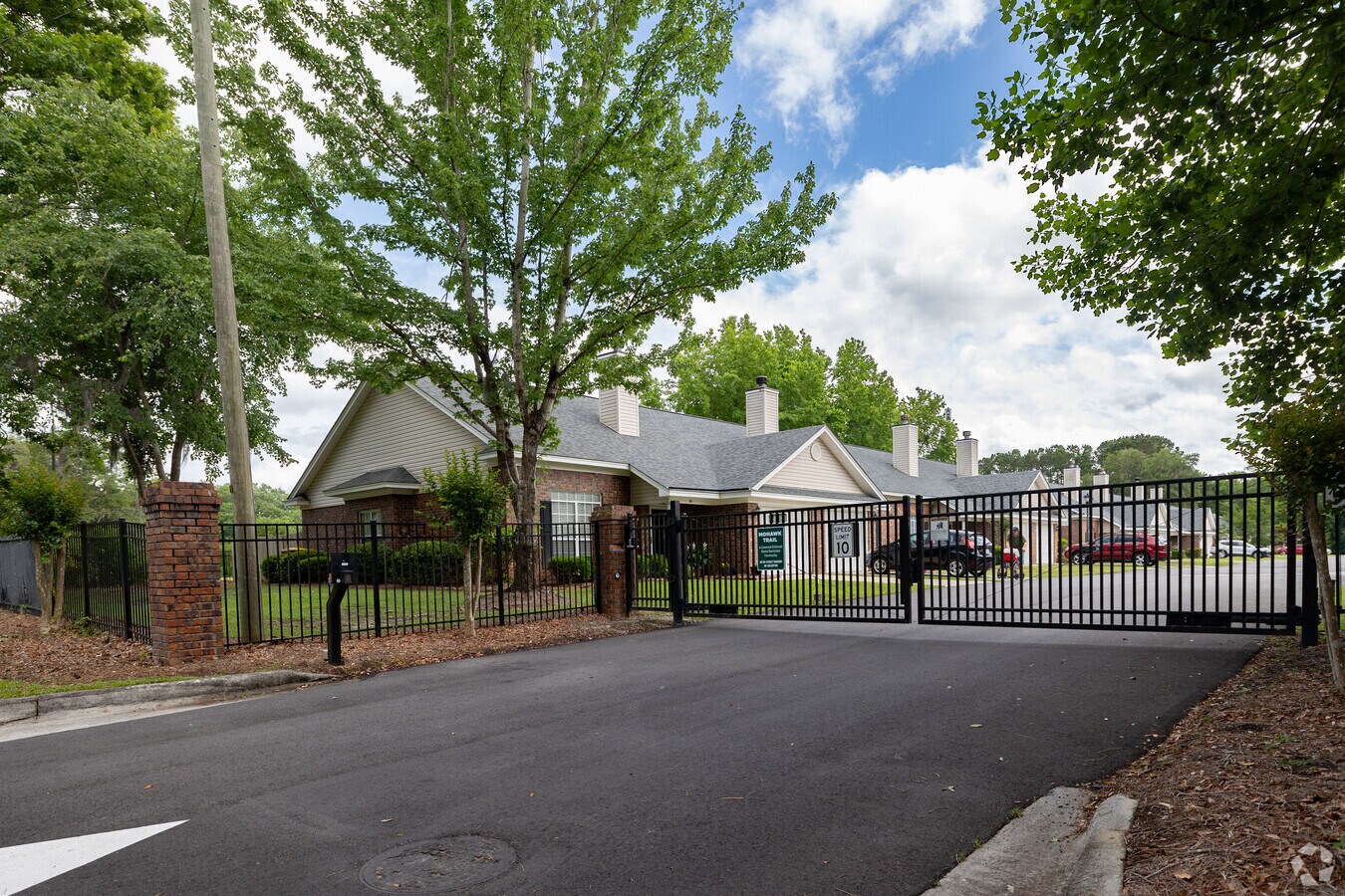 Photo - Mohawk Trail