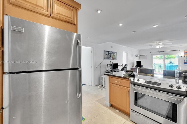 Photo - 200 S Birch Rd Unit 208