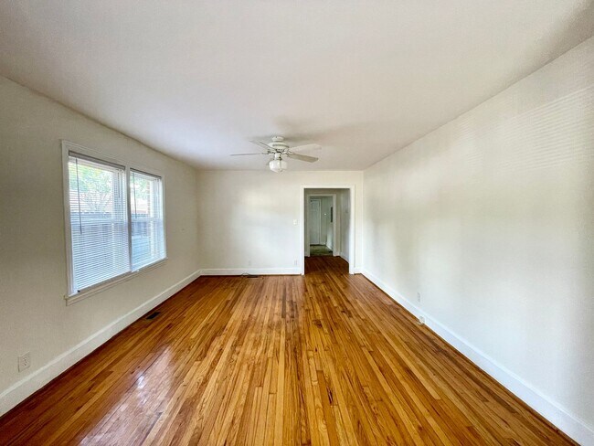 Photo - gray406 Unit 408