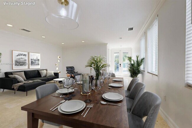 Photo - 3180 New York St