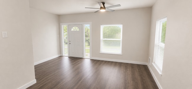 Photo - 109 W Summa St Unidad 2 bedroom