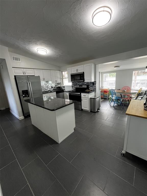 Photo - 11128 116th St