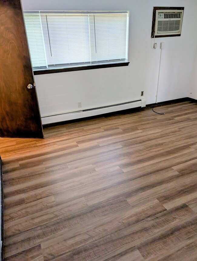 Building Photo - 810 33rd Ave Unit 4 Rental