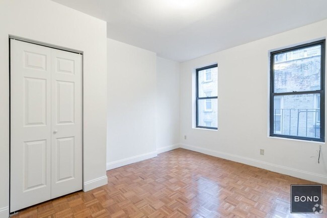 Building Photo - 405 West 50 Street Rental