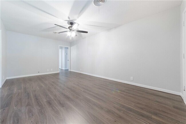 Photo - 1903 S 19th St