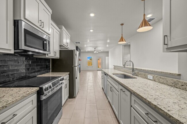 Photo - Brand new town home in Iron Horse!!