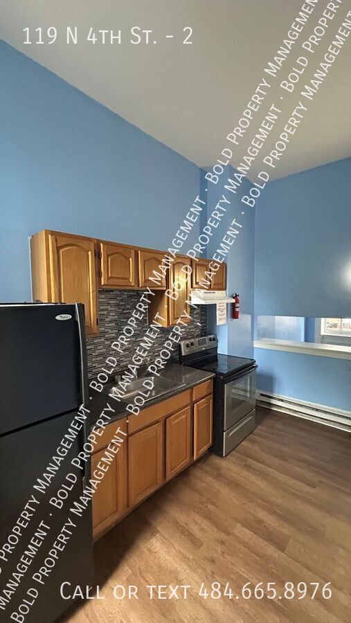 Photo - 119 N 4th St Unit 2