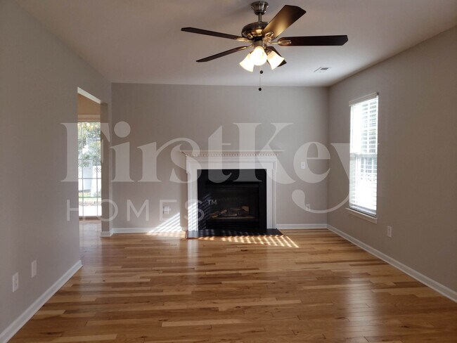 Photo - 6632 Courtland St