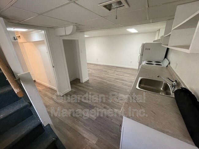Photo - 339 Marks St N Unit Apt 4