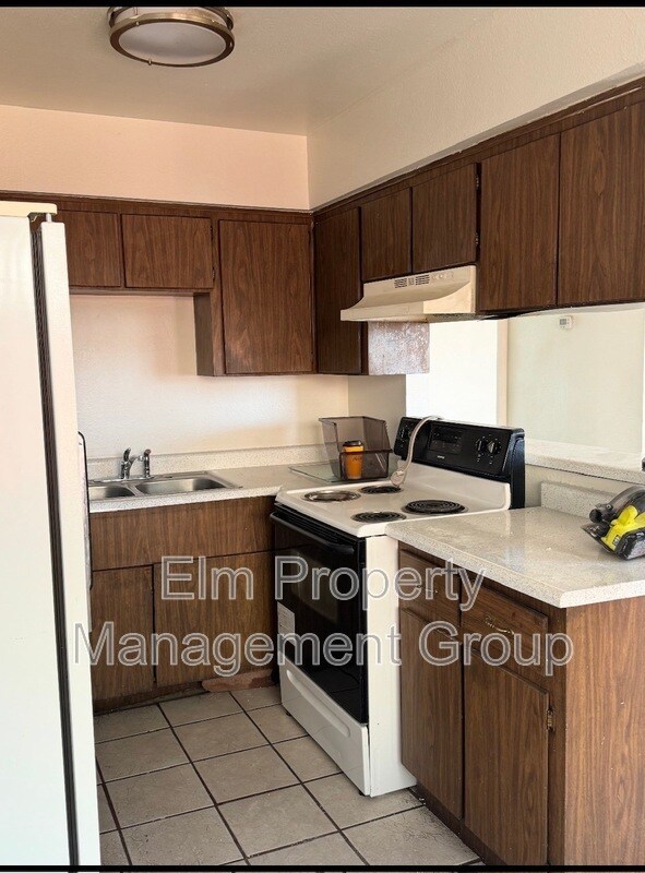 Photo - 2728 Haddock Ave