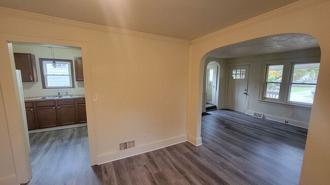 Photo - 955 Concord Ave