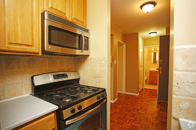 Photo - Belshire Manor I-II