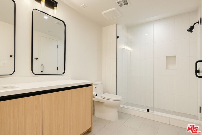 Photo - 5832 Virginia Ave Apartment Unit 403