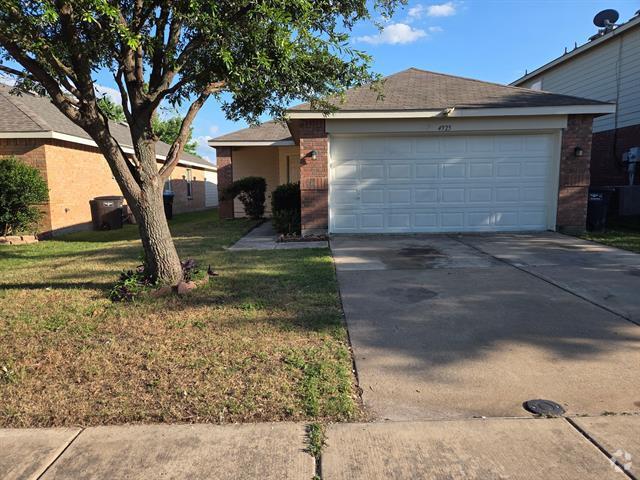 Building Photo - 4925 Waterford Dr Rental