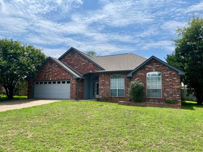 Photo - 16780 Terrebone Dr.