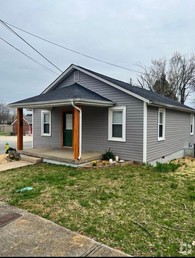 Building Photo - 417 N Charlotte St Rental