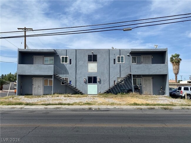 Building Photo - 1300 N 22nd St Unit 4