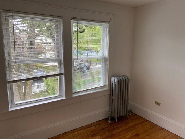Photo - 24 Dunreath St Unit 2