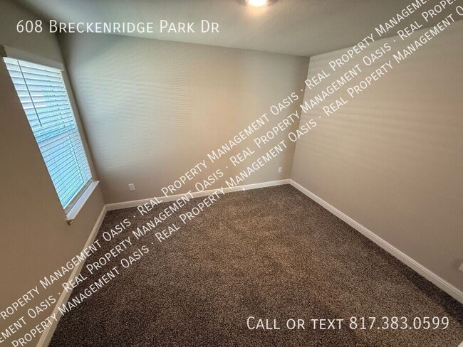 608 Breckenridge Pk Dr