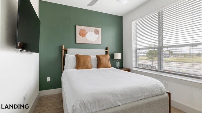 1110 Parker St Unit 1110-033