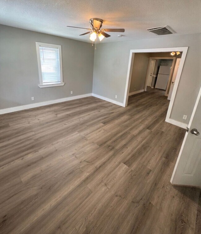 Photo - COMING SOON!!! 3 Bedroom/1.5 Bathroom House