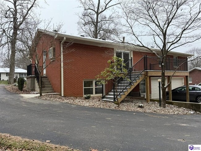 Photo - 913 Dogwood Cir