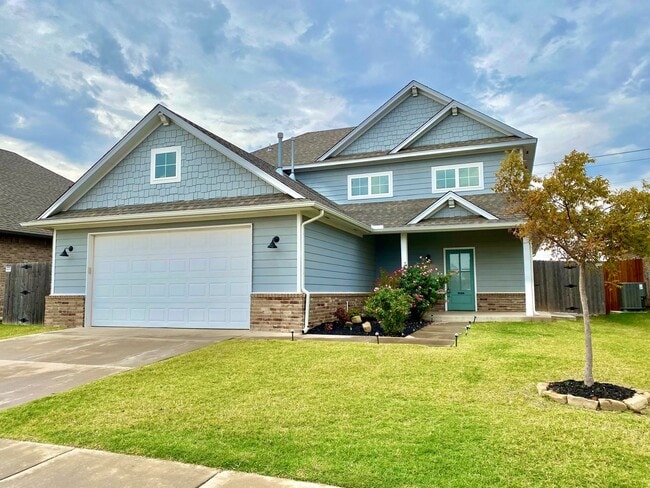 Building Photo - 3 Bed, 2.5 Bath in Gated Community with Private Pond