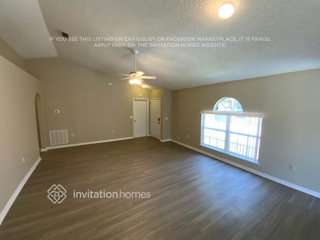 Photo - 3651 Gilmore Heights Rd N