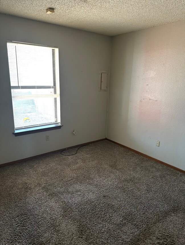 Photo - 1019 Acacia Cir