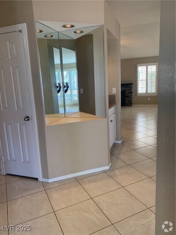 Building Photo - 5021 Glenarden Dr Rental