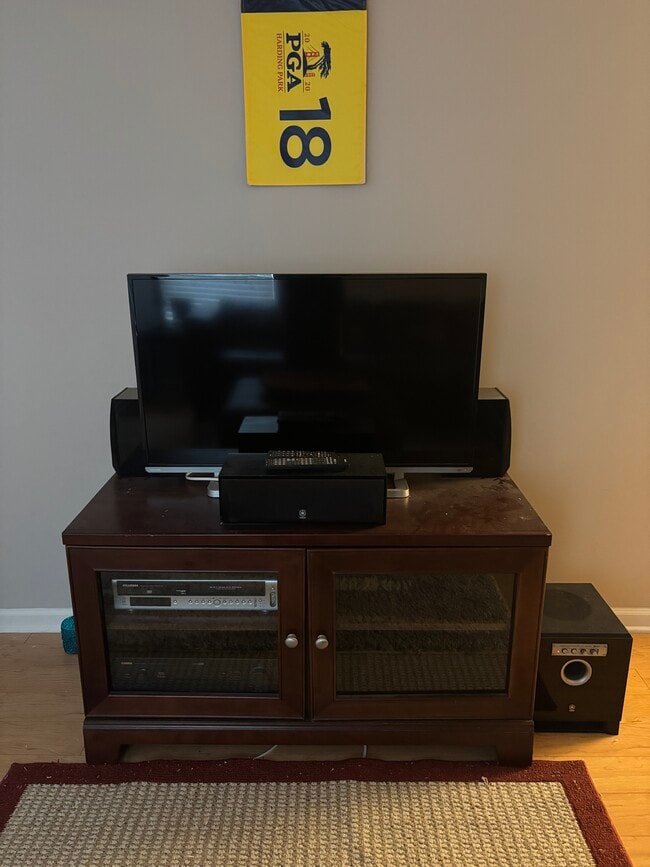 Photo - 9755 Newham Dr Unit H