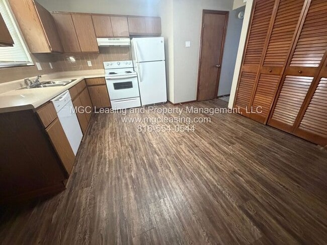 Photo - Cozy Up This Fall in Your New Master Retre...