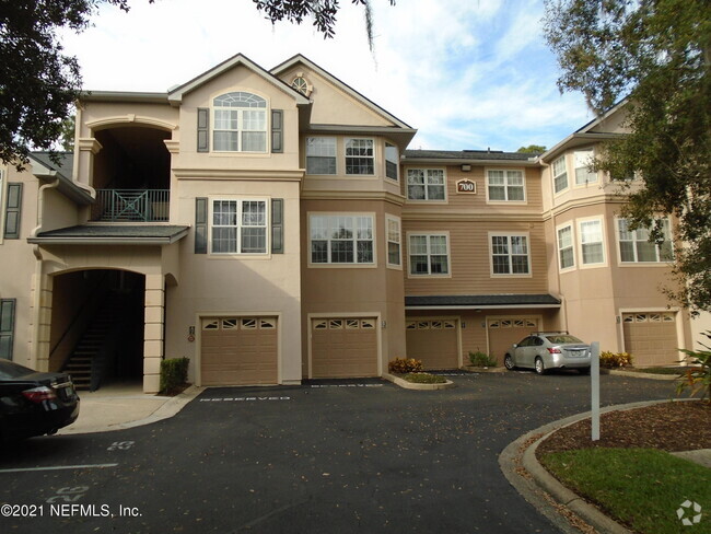 Building Photo - 13810 Sutton Park Dr N Unit 724 Rental