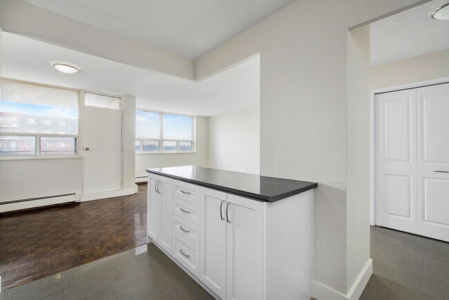 Photo - Martingrove Square East