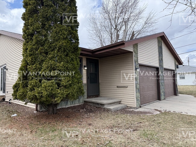 Photo - 2719 N Locust St