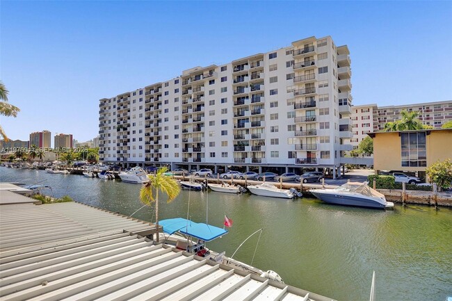 Photo - 3648 NE 167th St