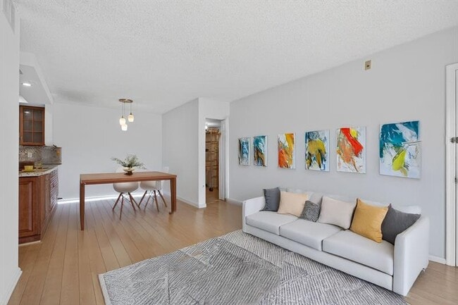 Building Photo - 130 Cypress Club Dr Unit 307