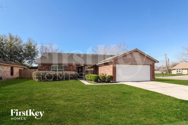 3818 Rosemont Dr