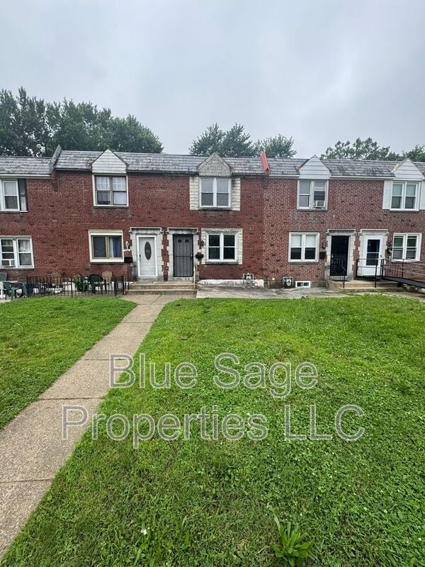 Photo - 554 S 4th St Townhome
