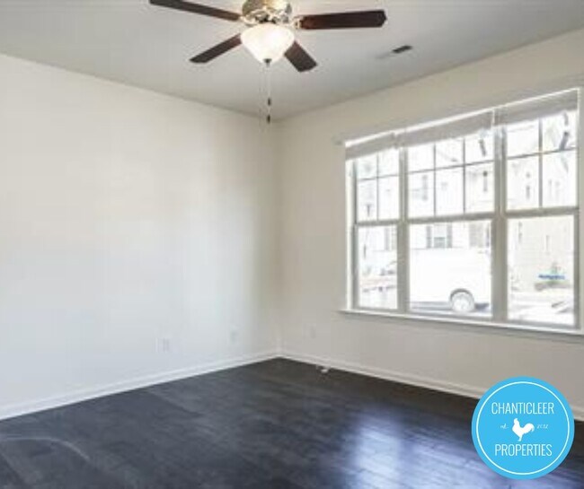 Photo - 5830 Crestlawn Ct