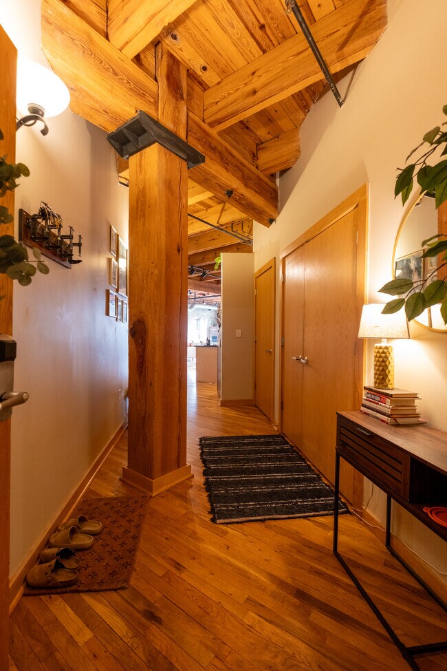 Photo - 413 N 2nd St Unidad 310