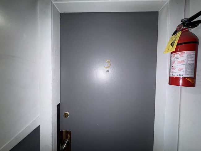 Photo - 400 Lutz St Unit 3