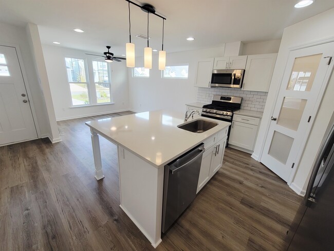 Photo - 1367 Landon Hills Dr