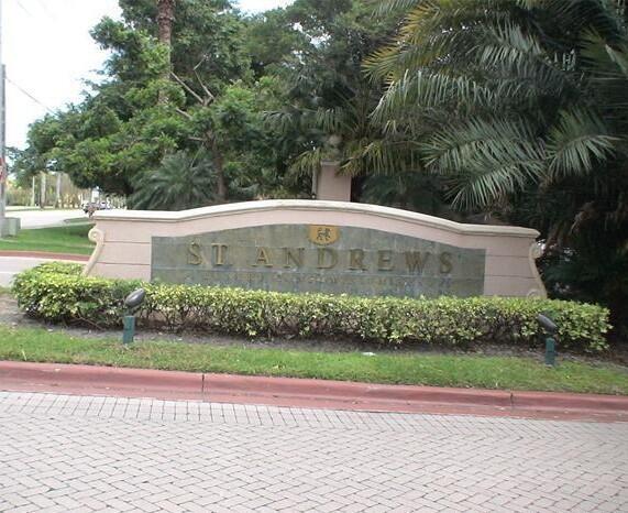 Photo - 12112 St.Andrews Pl Unidad 210 Rental